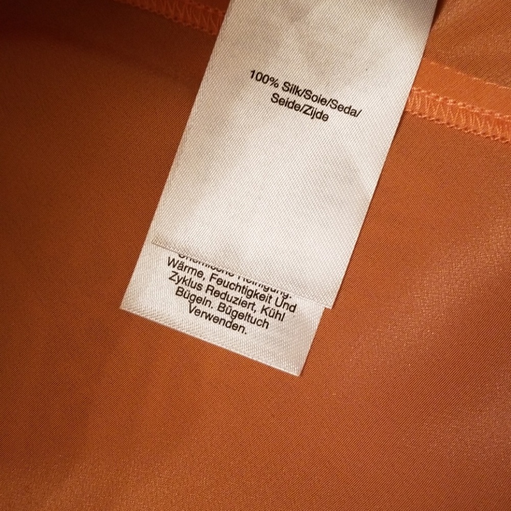 🆕️Donna Karan silk blouse - Picture 7 of 8